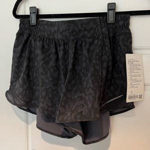 Hotty Hot 4” Lulu Lemon shorts